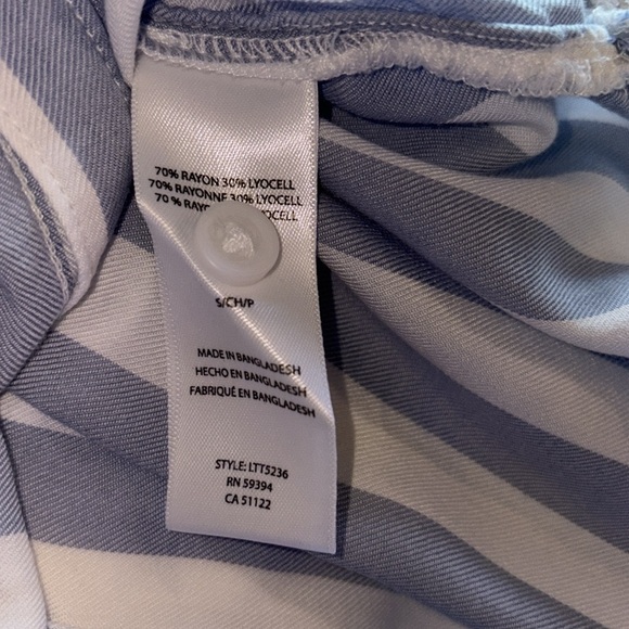 Beach lunch lounge Blue and White Striped Button Down Shirt size Small - Picture 11 of 11